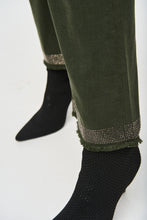 Load image into Gallery viewer, Chic cropped denim pants featuring a frayed hem and iron-on accents, perfect for enhancing your casual style with a straight leg silhouette.