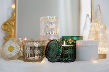 Load image into Gallery viewer, Mistletoe & Holly 8oz Candle- Aqua de Soi