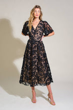 Load image into Gallery viewer, Sophie Woven Midi Dress