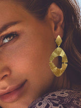 Load image into Gallery viewer, Elevate your look with PARDO EARRINGS, ultra lightweight and geometric, perfect for a sophisticated, modern flair.
