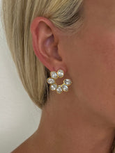 Load image into Gallery viewer, Flower Petal Diamond Earrings
