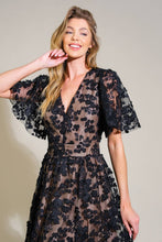 Load image into Gallery viewer, Sophie Woven Midi Dress
