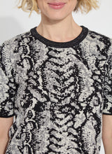 Load image into Gallery viewer, Lysse's Preston Knit Short Sleeve Sweater in black and white pattern.
